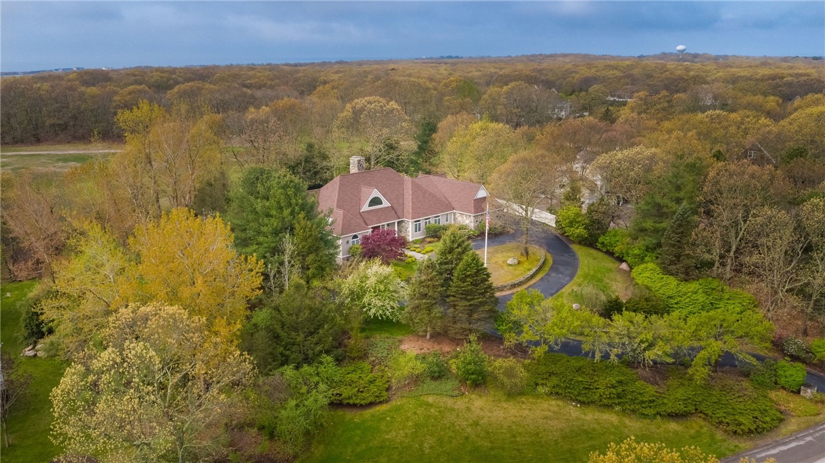 11 Wicklow Road Westerly, RI 02891 - Photo 4 of 50