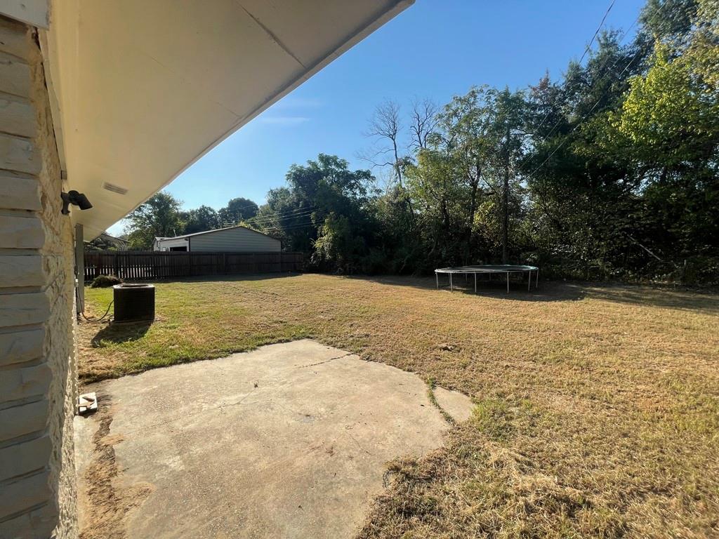 615 Cherokee Trace Athens, TX 75751 - Photo 4 of 17 Backyard