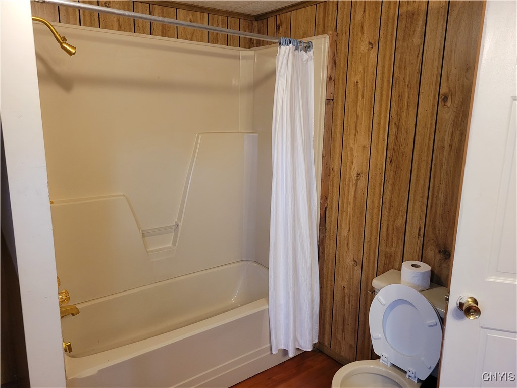 5465 Ridge Road Fleming, NY 13021 - Photo 20 of 40 1st floor bath