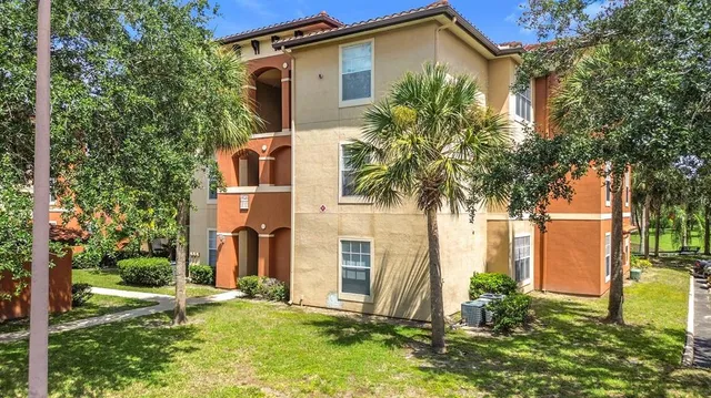 $175,000 | 5548 Metrowest Boulevard, Unit 209, Orlando, FL 32811