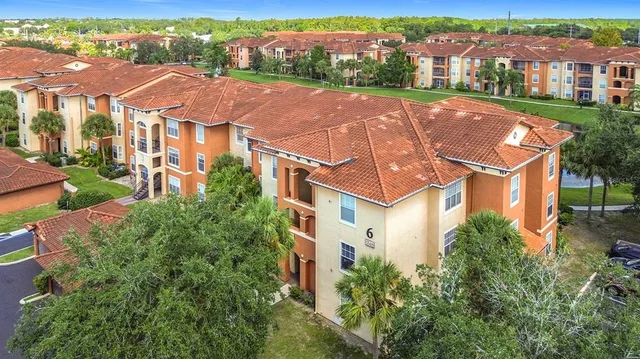 $175,000 | 5548 Metrowest Boulevard, Unit 209, Orlando, FL 32811