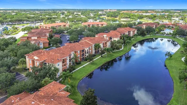 $175,000 | 5548 Metrowest Boulevard, Unit 209, Orlando, FL 32811