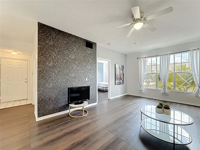 $175,000 | 5548 Metrowest Boulevard, Unit 209, Orlando, FL 32811