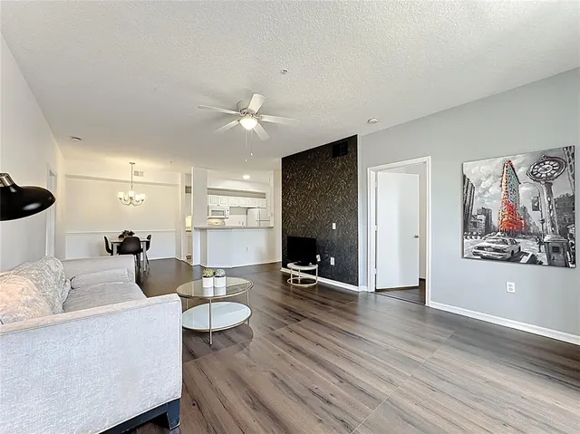 $175,000 | 5548 Metrowest Boulevard, Unit 209, Orlando, FL 32811