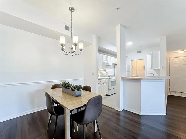 $175,000 | 5548 Metrowest Boulevard, Unit 209, Orlando, FL 32811