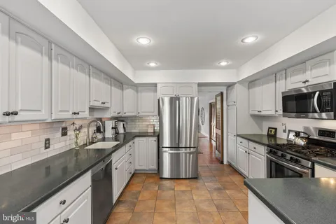 $699,900 | 8807 Hawthorne Lane, Wyndmoor, PA 19038