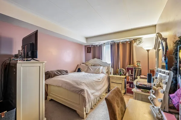 $180,000 | 4500 West 93rd Street, Unit 1D, Oak Lawn, IL 60453