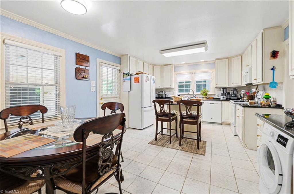 305 Ridgecrest Drive Lexington, NC 27292 - Photo 12 of 30