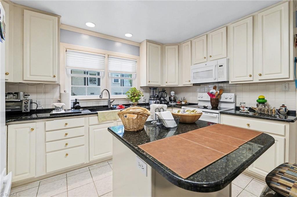 305 Ridgecrest Drive Lexington, NC 27292 - Photo 14 of 30