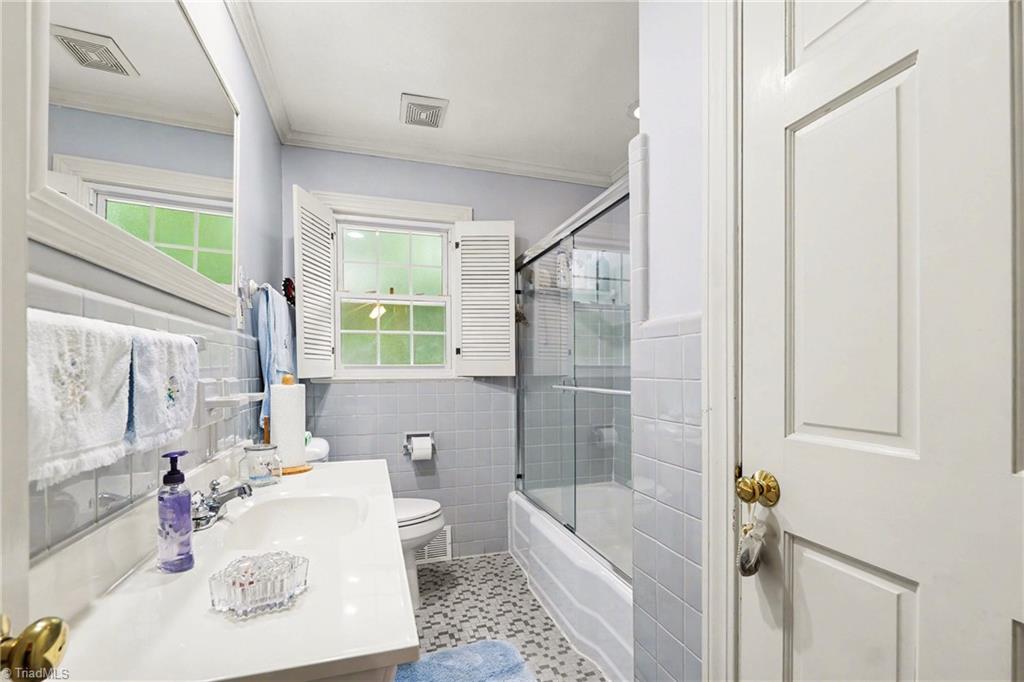 305 Ridgecrest Drive Lexington, NC 27292 - Photo 17 of 30