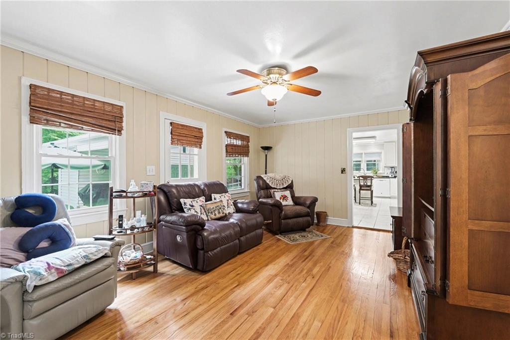 305 Ridgecrest Drive Lexington, NC 27292 - Photo 8 of 30