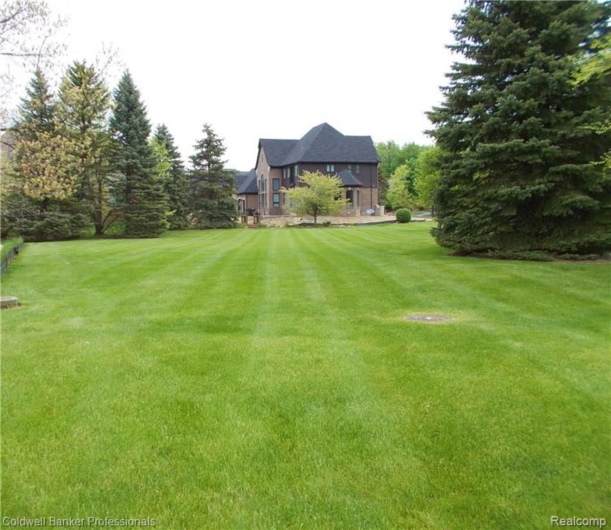 2516 Elm Brook Court Rochester Hills, MI 48309 - Photo 6 of 7