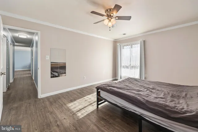 $322,000 | 549 Florida Avenue, Unit 201, Herndon, VA 20170