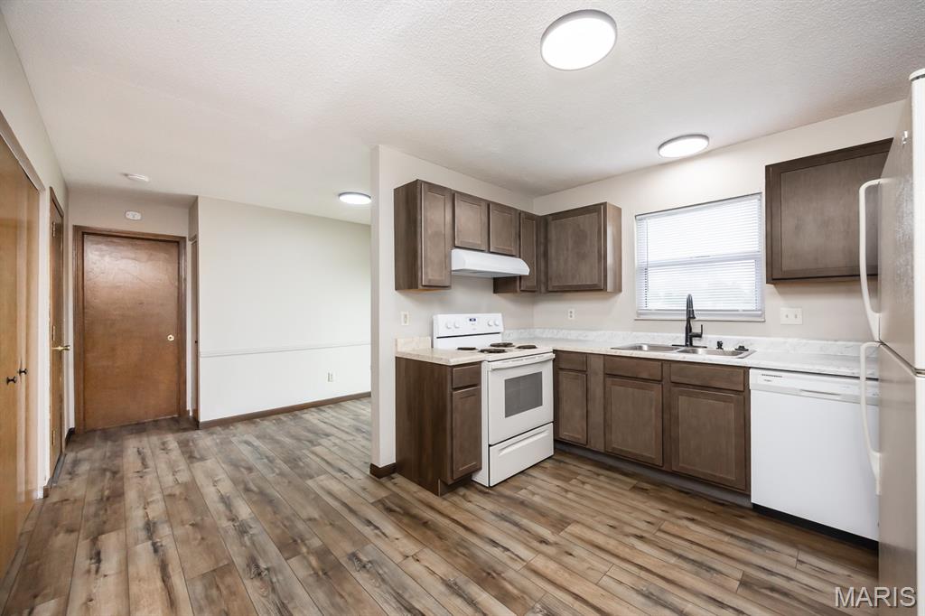 116 Rio Verde Drive Belleville, IL 62221 - Photo 11 of 24