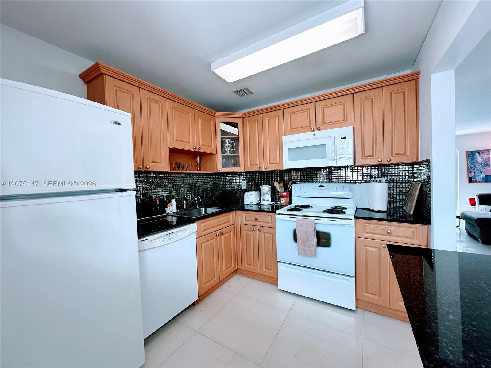 1236 Alton Road, Unit 503 Miami Beach, FL 33139 - Photo 3 of 17 Gallery Image 3