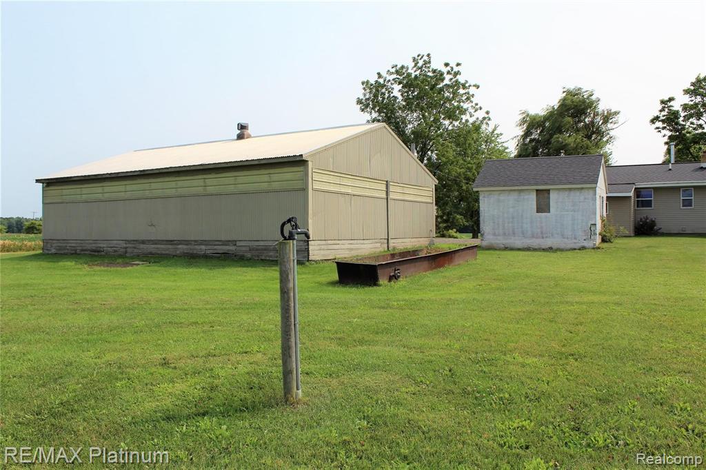 6325 South Lovejoy Road Perry, MI 48872 - Photo 23 of 30