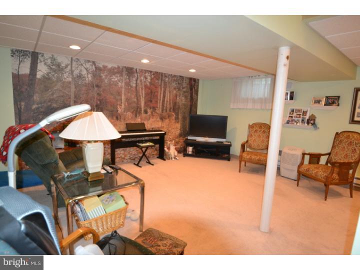 205 Knapp Road Lansdale, PA 19446 - Photo 20 of 25 Family Room