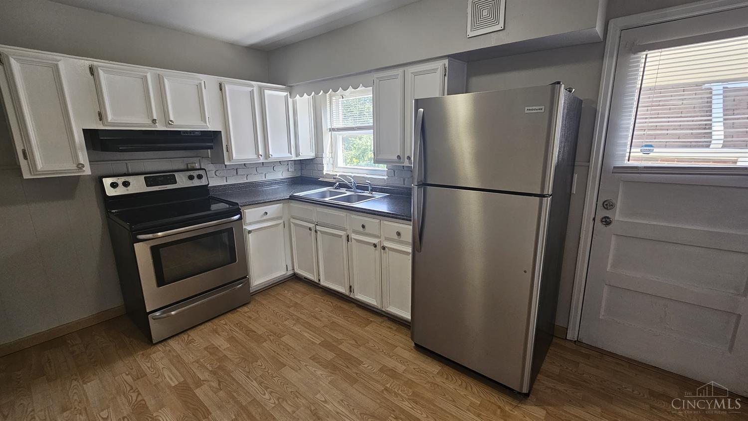 4452 Foley Road Cincinnati, OH 45238 - Photo 7 of 21