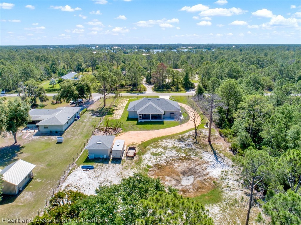 6105 Apple Road Sebring, FL 33875 - Photo 2 of 36 Gallery Image 2