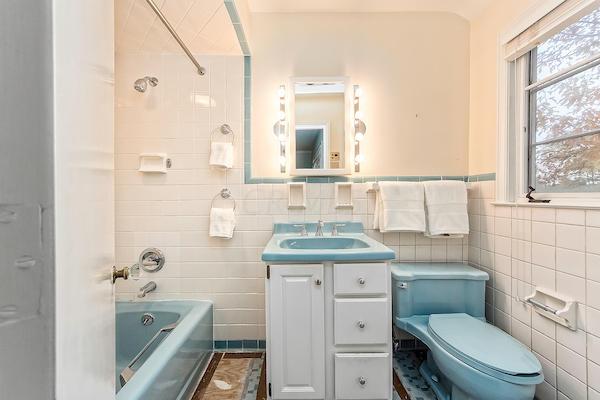 2448 Edington Road Columbus, OH 43221 - Photo 22 of 37