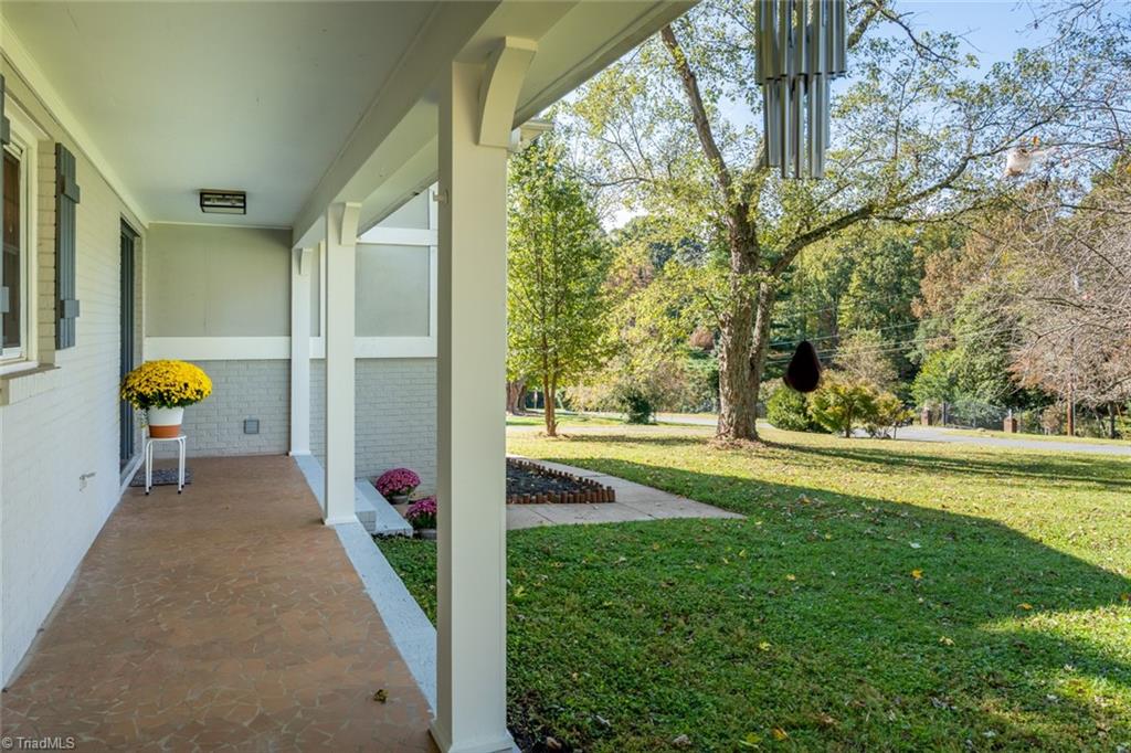 3647 Clinedale Road Pfafftown, NC 27040 - Photo 2 of 35 Gallery Image 2