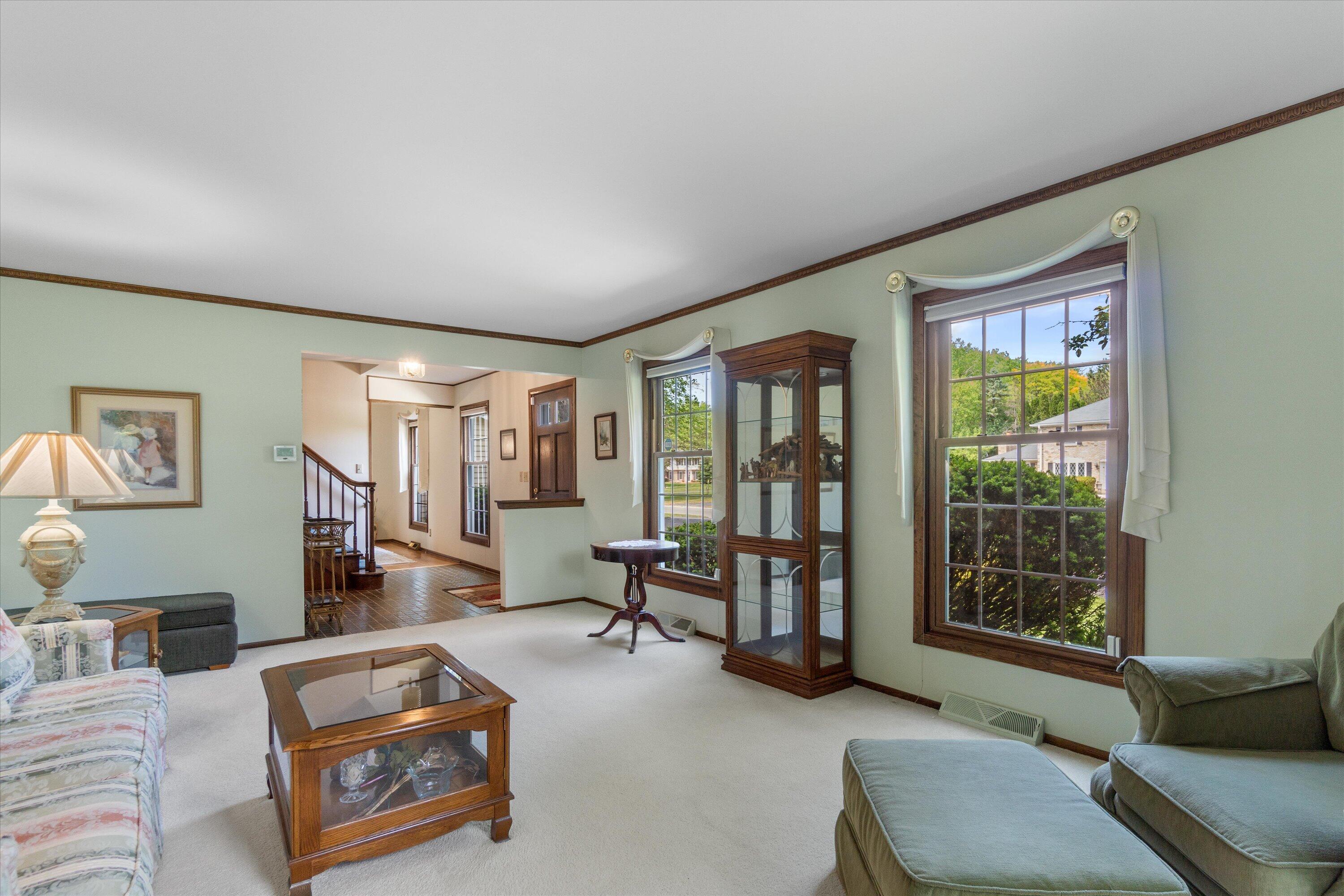 15655 Monet Court Brookfield, WI 53005 - Photo 5 of 60 33-DSC05277