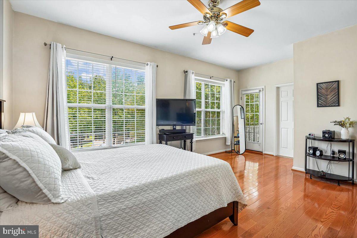 13806 Breezy Ridge Way Woodbridge, VA 22191 - Photo 24 of 42 Master Bedroom