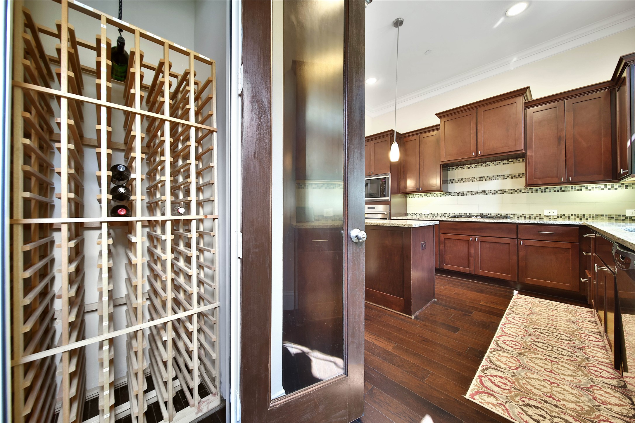 5209 Gibson Street, Unit A Houston, TX 77007 - Photo 17 of 45