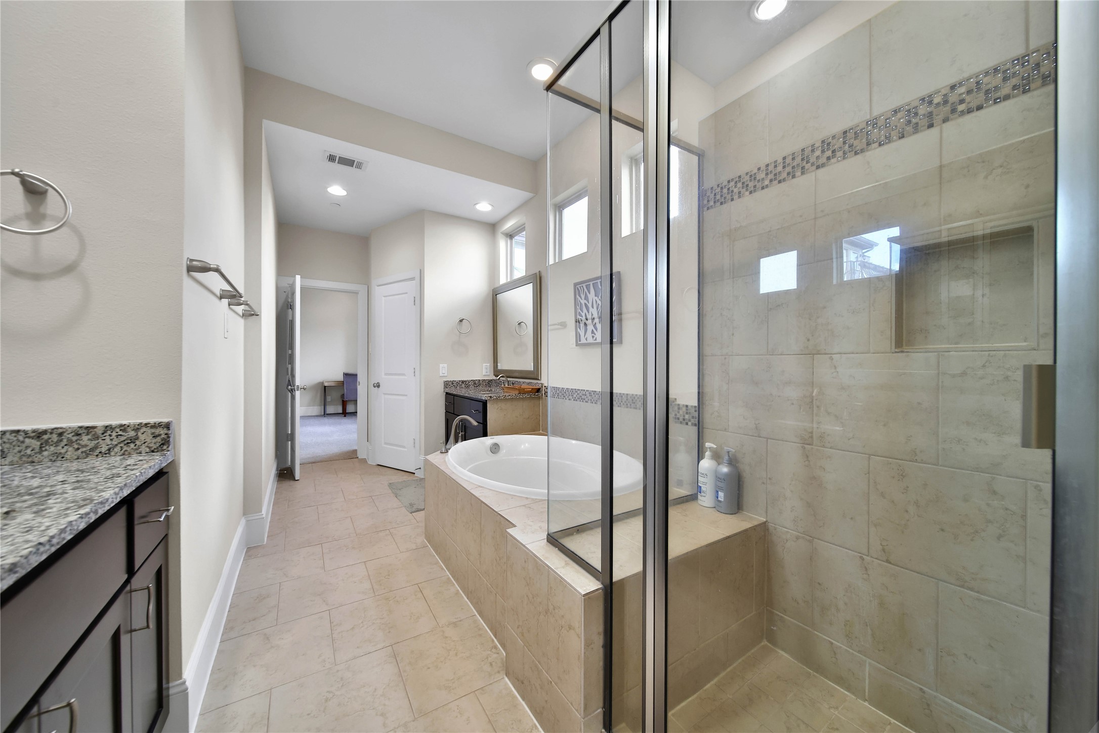 5209 Gibson Street, Unit A Houston, TX 77007 - Photo 28 of 45