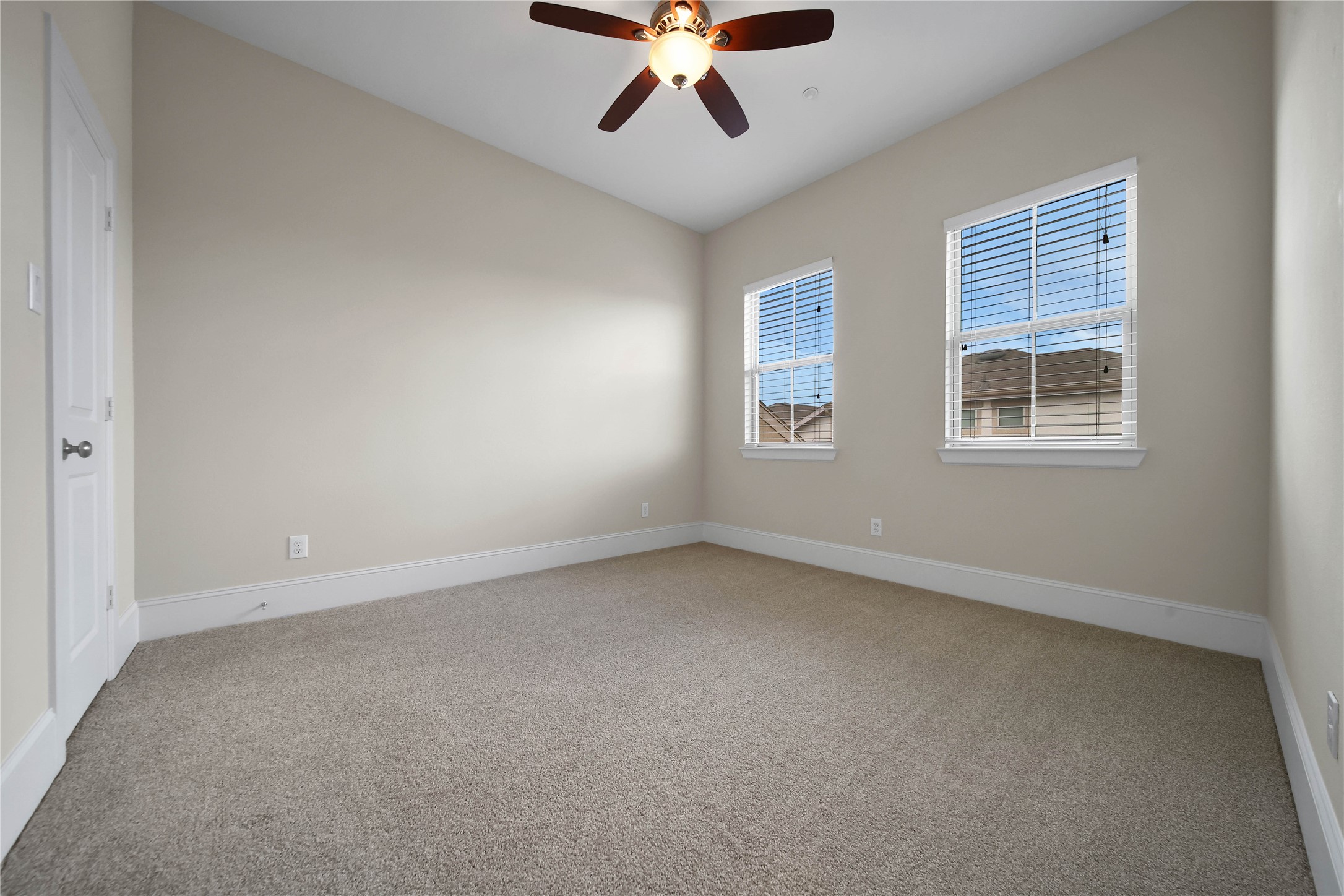 5209 Gibson Street, Unit A Houston, TX 77007 - Photo 32 of 45