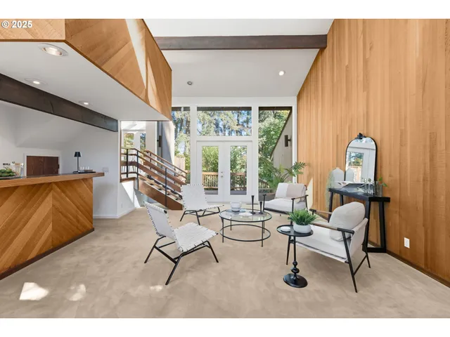 $885,000 | 3905 Spring Boulevard, Eugene, OR 97405