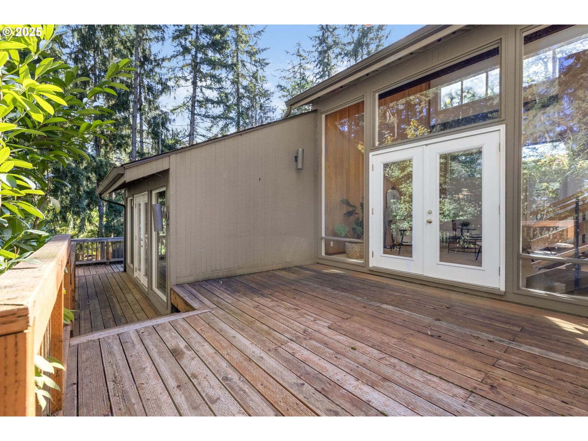 3905 Spring Boulevard Eugene, OR 97405 - Photo 13 of 48