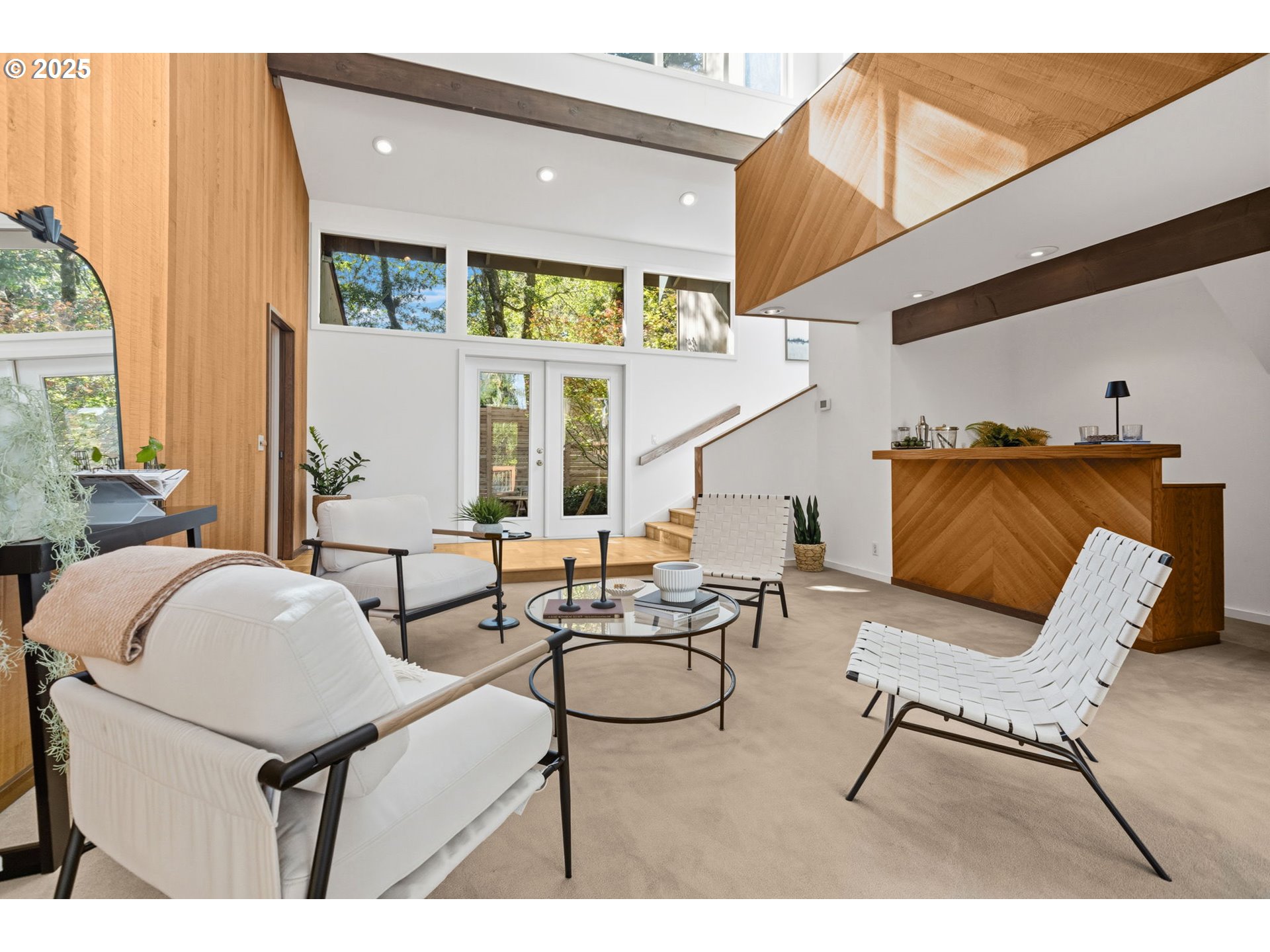 3905 Spring Boulevard Eugene, OR 97405 - Photo 3 of 48