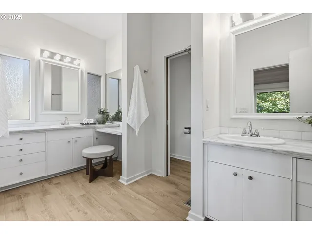 $885,000 | 3905 Spring Boulevard, Eugene, OR 97405