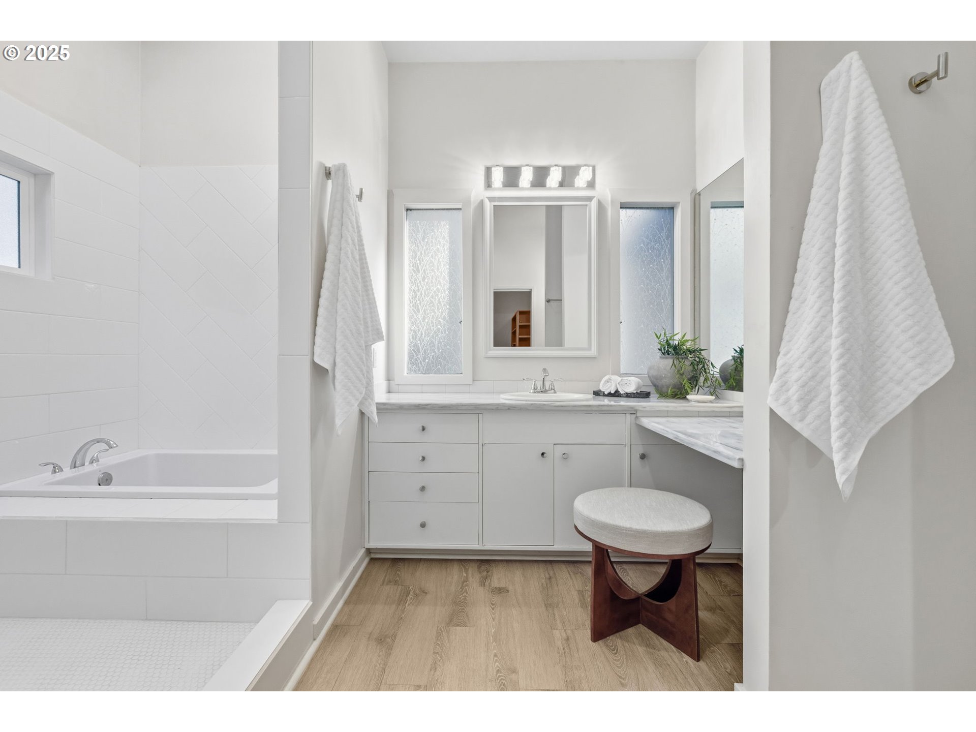 3905 Spring Boulevard Eugene, OR 97405 - Photo 34 of 48