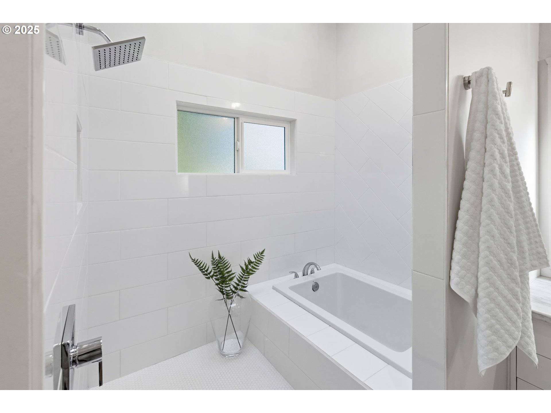 3905 Spring Boulevard Eugene, OR 97405 - Photo 35 of 48