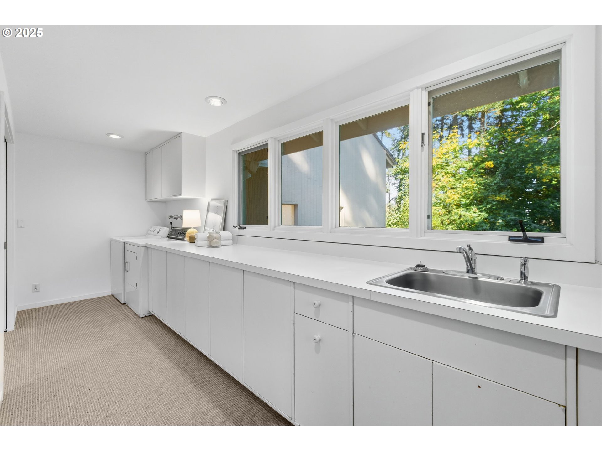 3905 Spring Boulevard Eugene, OR 97405 - Photo 44 of 48