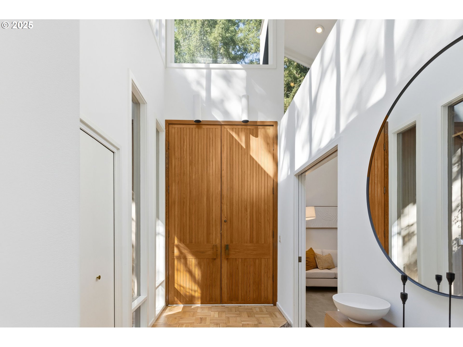 3905 Spring Boulevard Eugene, OR 97405 - Photo 7 of 48