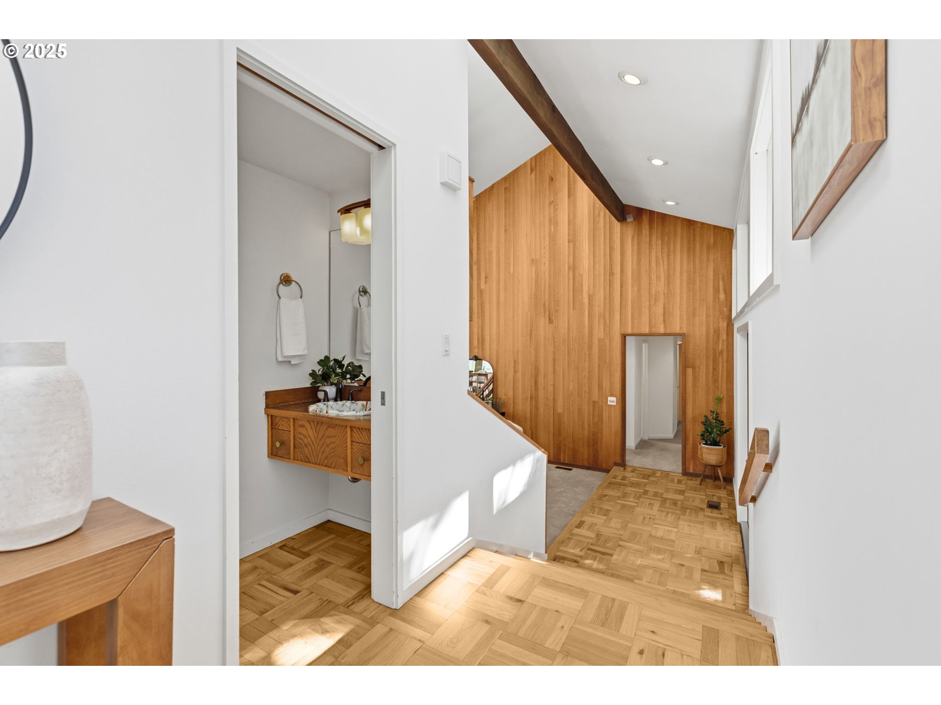 3905 Spring Boulevard Eugene, OR 97405 - Photo 8 of 48