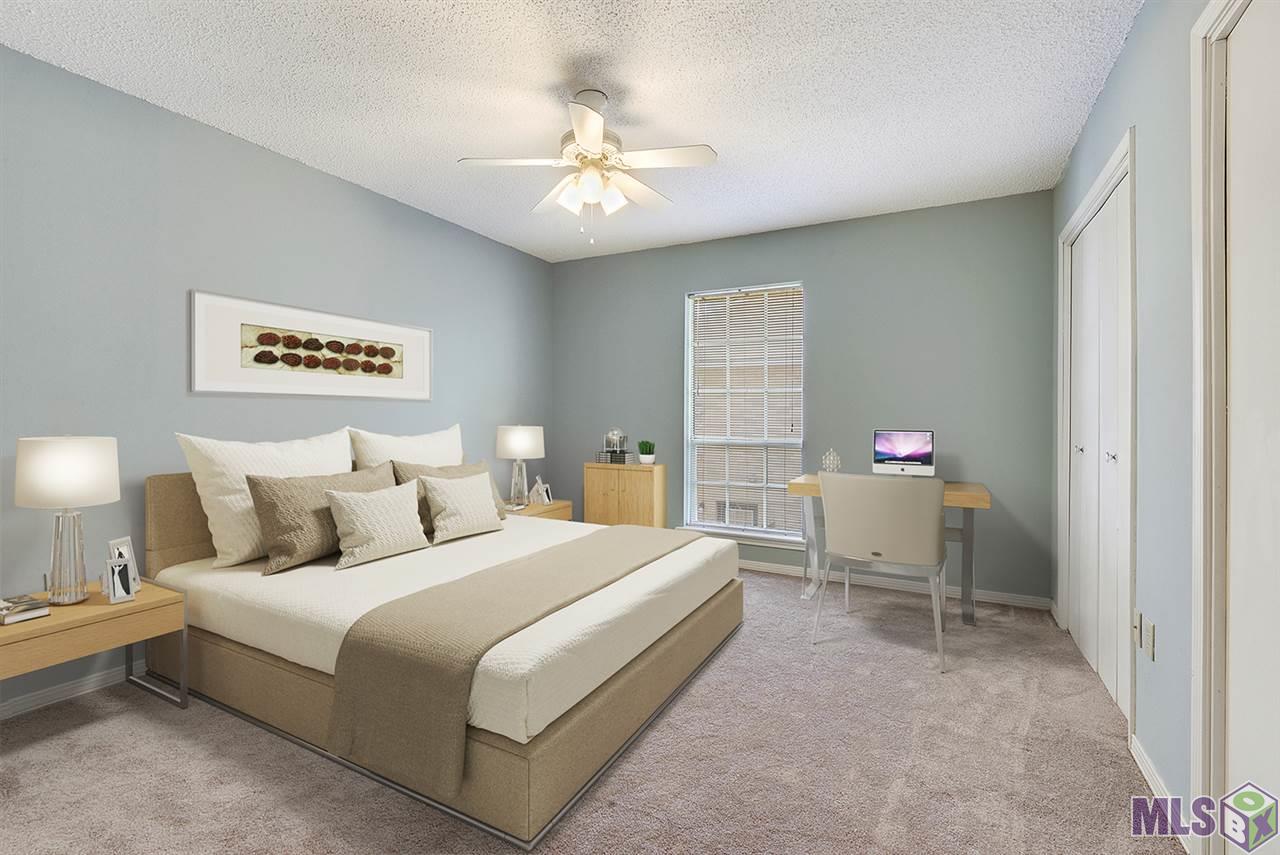 1730 Brightside Drive, Unit B Baton Rouge, LA 70820 - Photo 3 of 12 Nicely Sized Bedroom