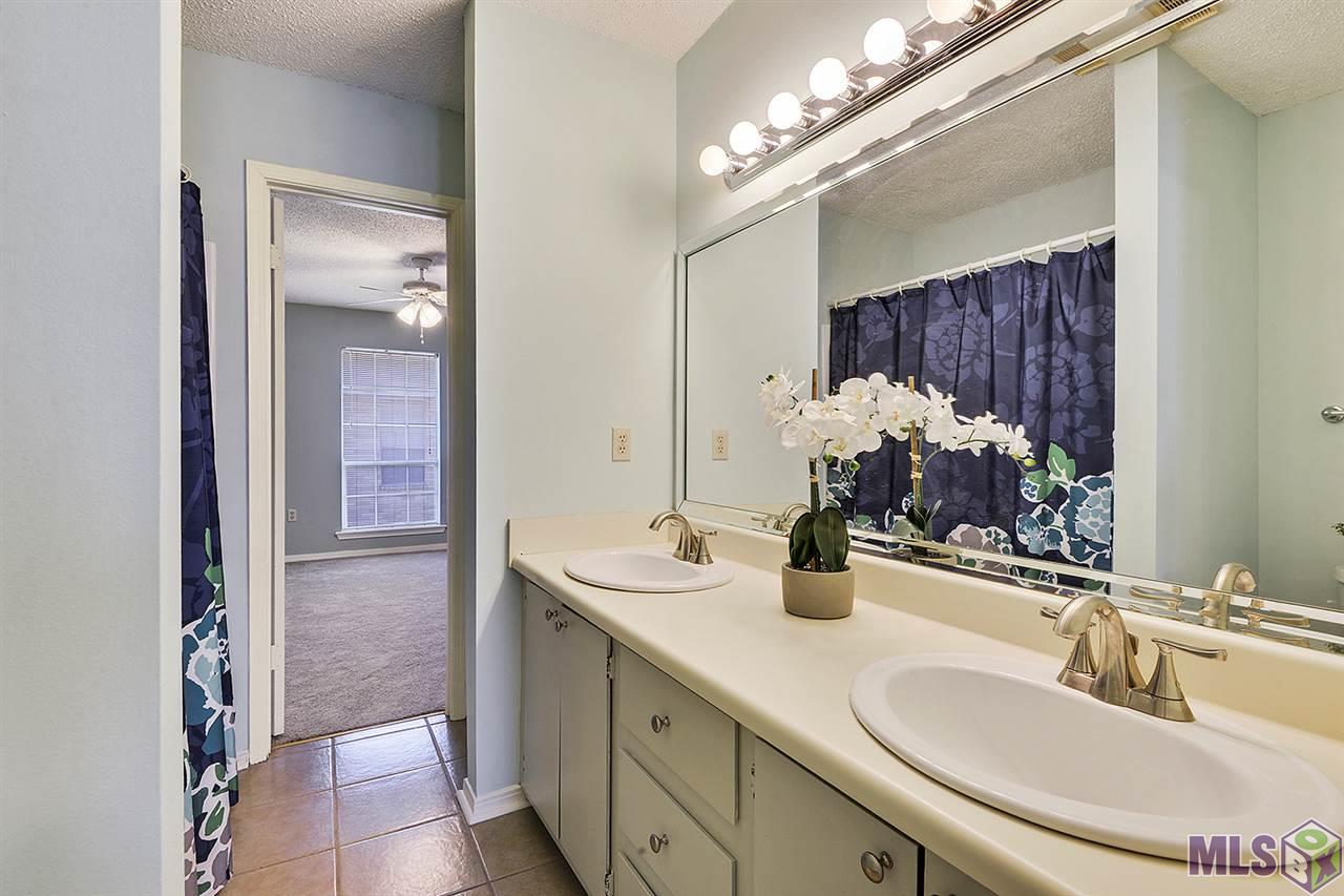 1730 Brightside Drive, Unit B Baton Rouge, LA 70820 - Photo 10 of 12 Full Bath Upstairs
