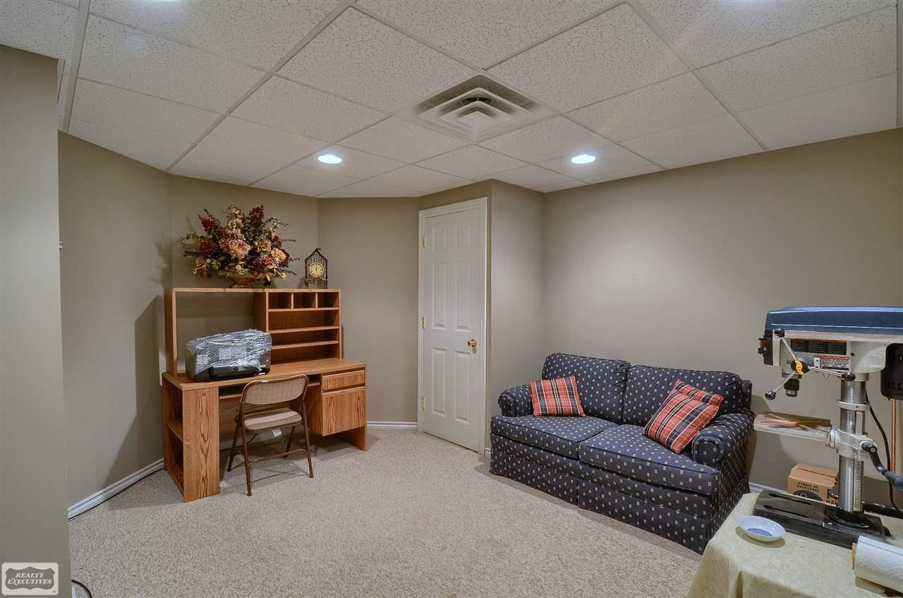 3461 Moceri Court Rochester, MI 48306 - Photo 44 of 46 31333292-43.JPG