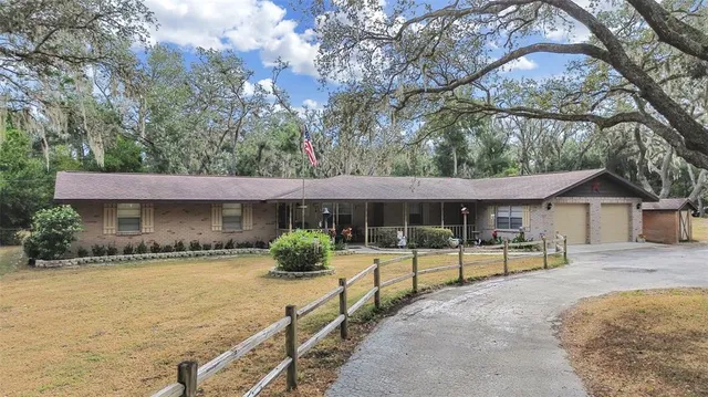 $649,900 | 4111 Robinson Road, Valrico, FL 33594