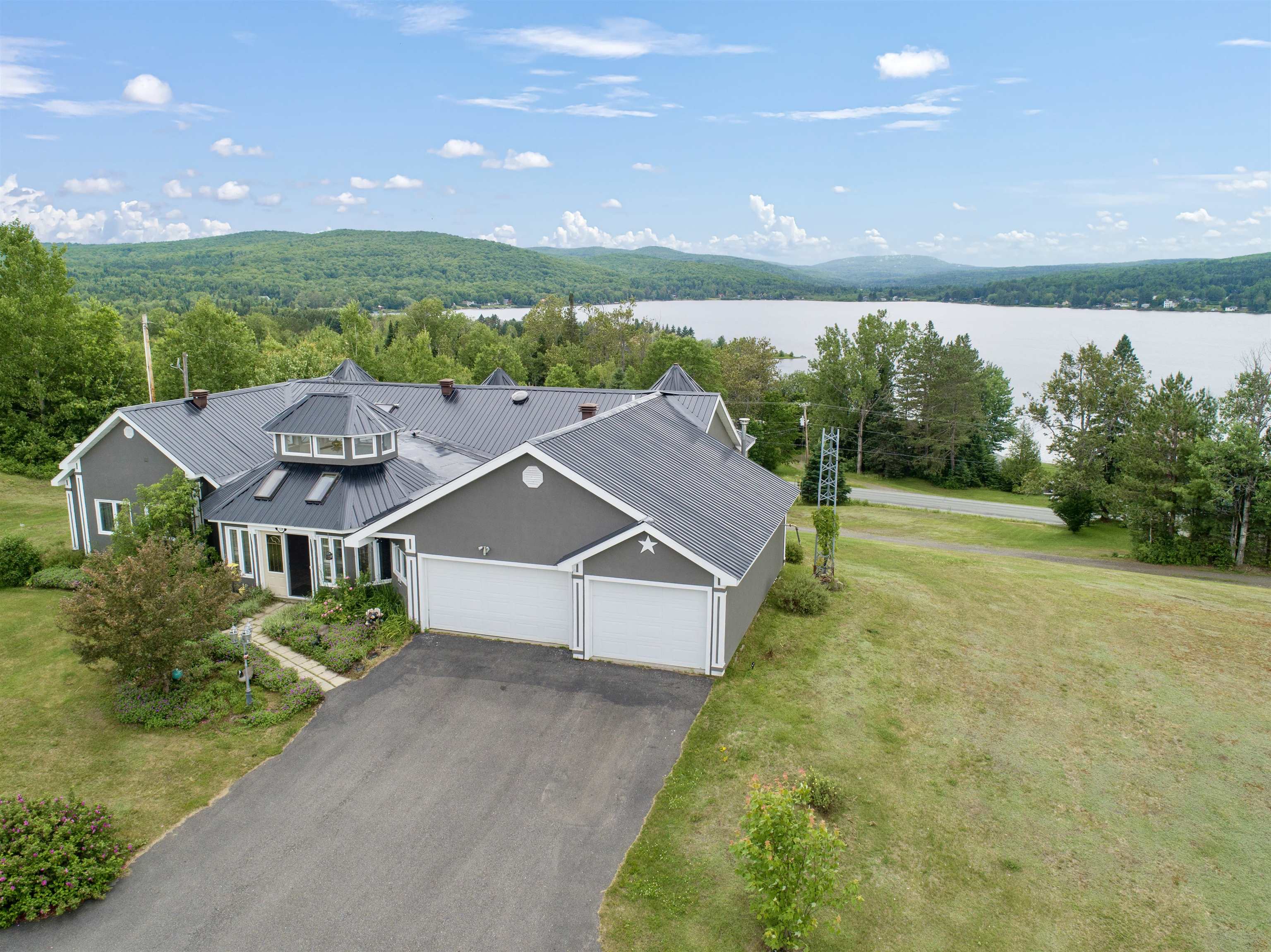 128 Fuller Drive Canaan, VT 05903 - Photo 3 of 60