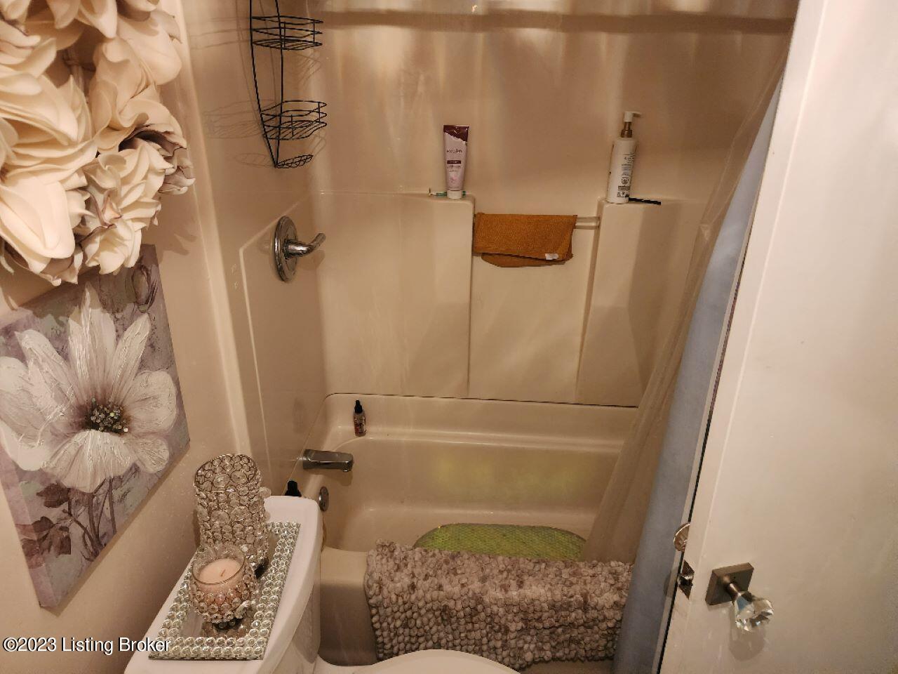 9202 Collingwood Road Louisville, KY 40299 - Photo 23 of 32 22