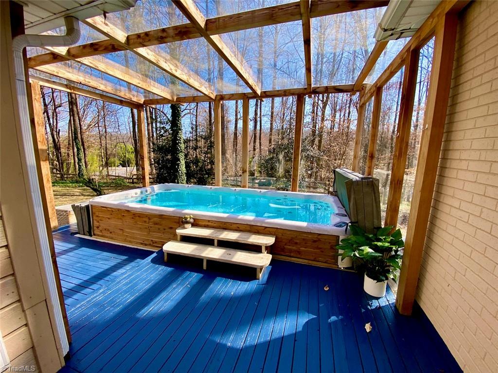 8045 Lasater Road Clemmons, NC 27012 - Photo 15 of 27 Hot Tub