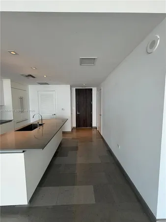 $4,300 | 68 Southeast 6th Street, Unit 2506, Miami, FL 33131