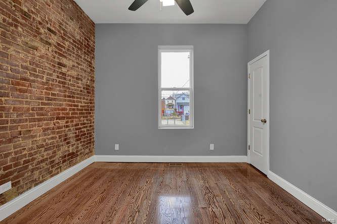 4624 Rosa Avenue St. Louis, MO 63116 - Photo 11 of 15 Gallery Image 11