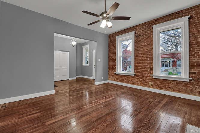 4624 Rosa Avenue St. Louis, MO 63116 - Photo 3 of 15 Gallery Image 3