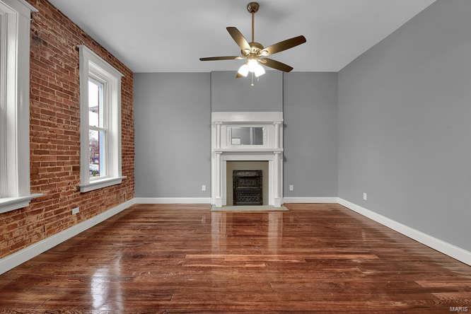 4624 Rosa Avenue St. Louis, MO 63116 - Photo 4 of 15 Gallery Image 4